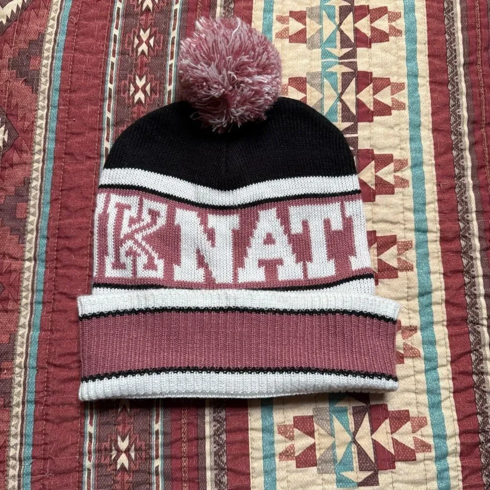 PINK Victoria’s Secret Pom Pom beanie